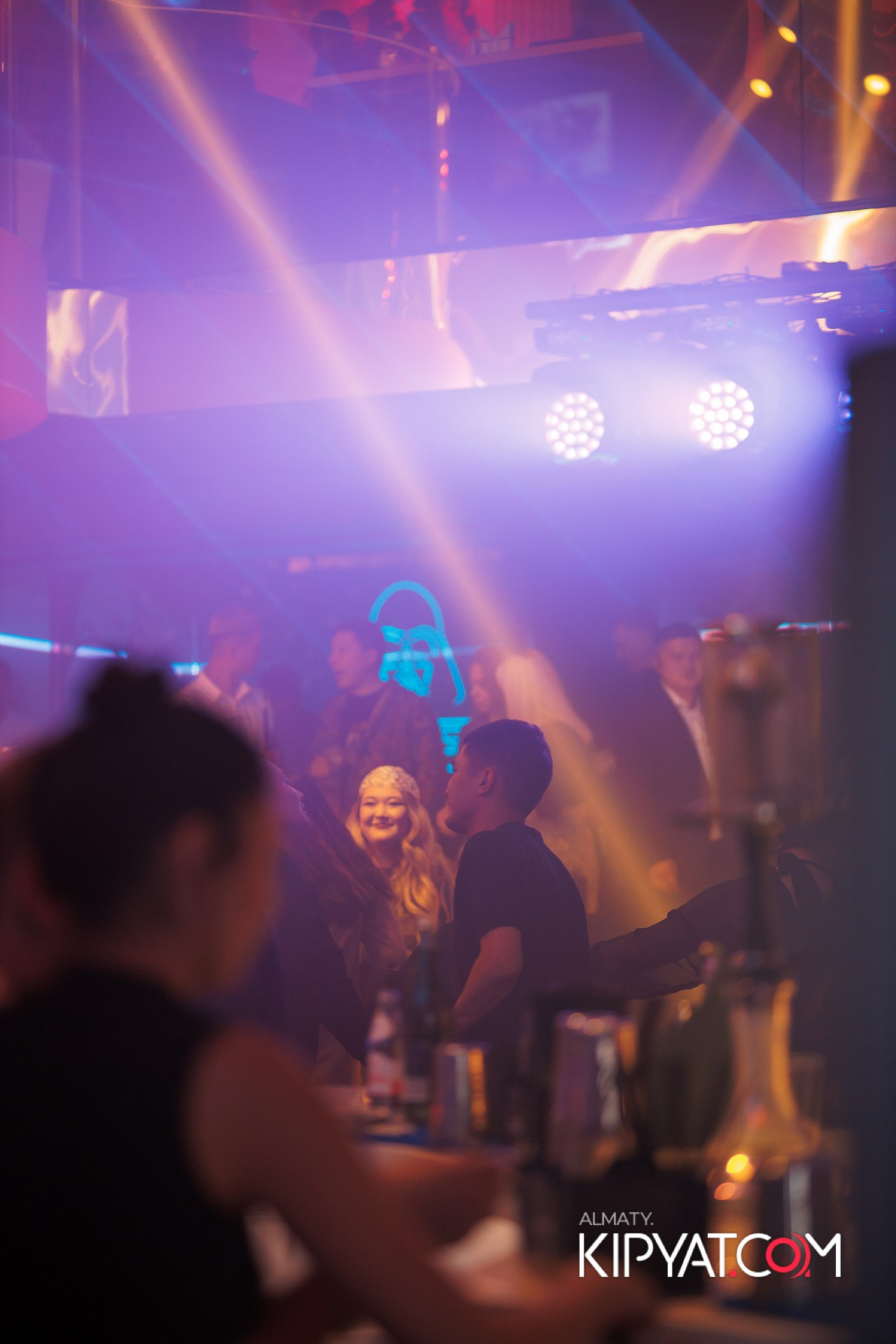 КОНЦЕРТ ГРУППЫ HIFI SANTA BARBARA. КИПЯТКОМ АЛМАТЫ!