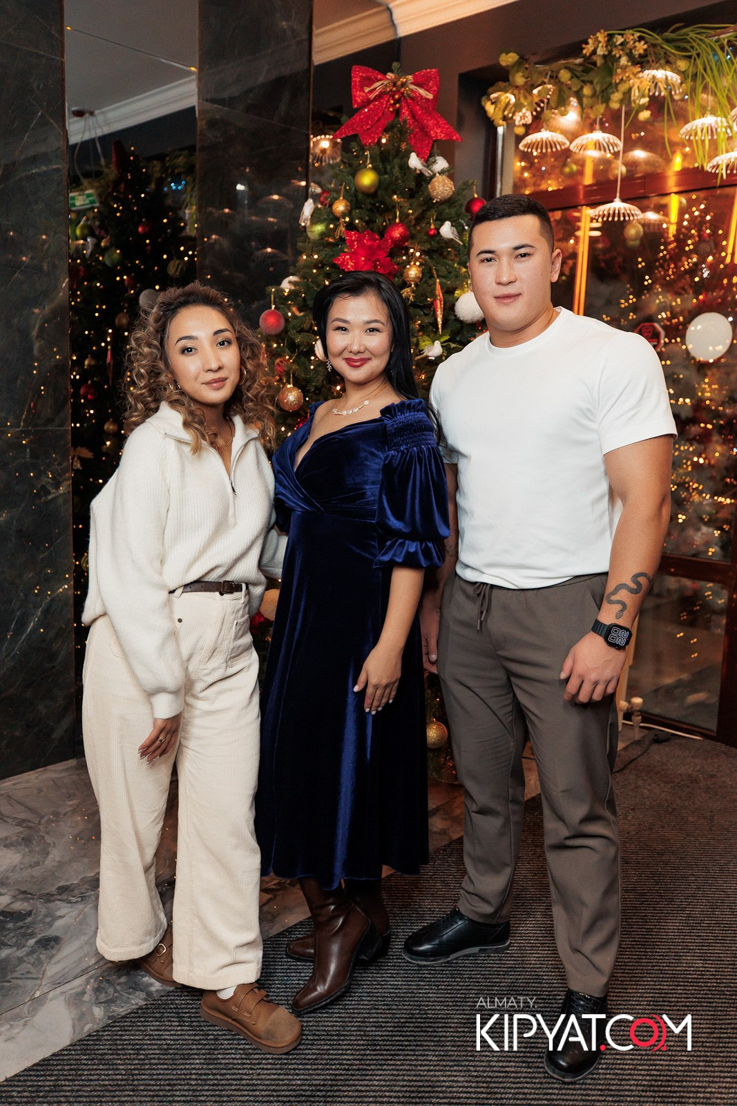 БАР ПАНАЕХАЛИ НА ДОСТЫК. КИПЯТКОМ АЛМАТЫ!