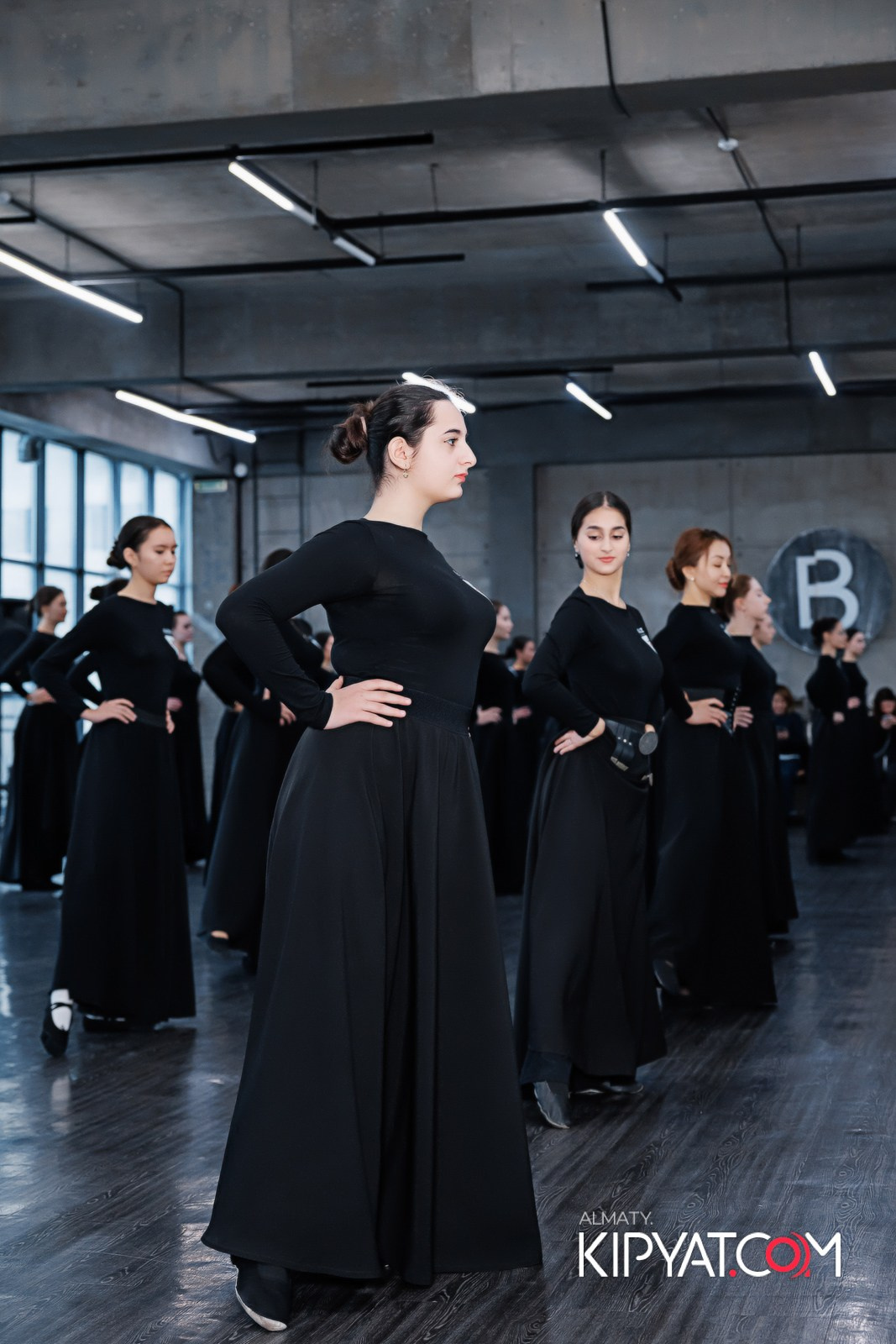 BLOCKBUSTER ТАНЦЕВАЛЬНАЯ АКАДЕМИЯ. КИПЯТКОМ АЛМАТЫ!