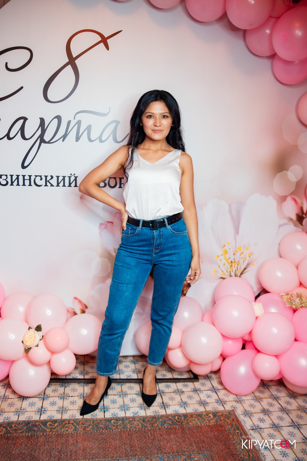 ГРУЗИНСКИЙ ДВОР НА КАБАНБАЙ БАТЫРА. КИПЯТКОМ АЛМАТЫ!