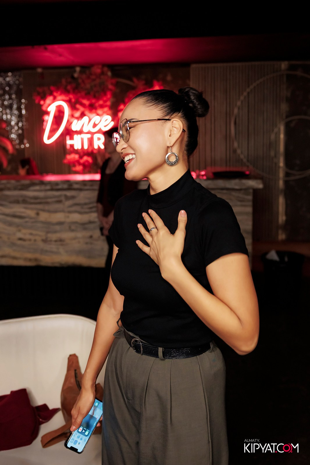 МУЗЫКАЛЬНОЕ ЛОТО В HIT RETRO. КИПЯТКОМ АЛМАТЫ! Фотосъемка мероприятий в Алматы