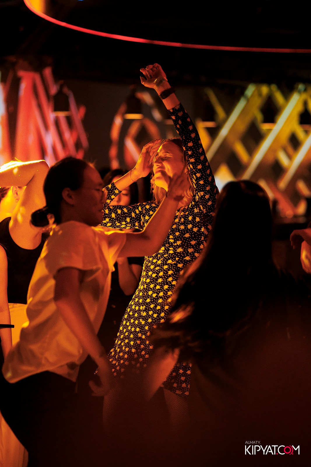 EVENT BAR. КИПЯТКОМ АЛМАТЫ! Фотосъемка мероприятий в Алматы