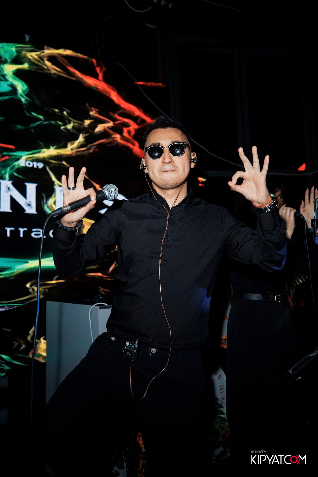 FRIENDS BAR & TERRACE. КИПЯТКОМ АЛМАТЫ!