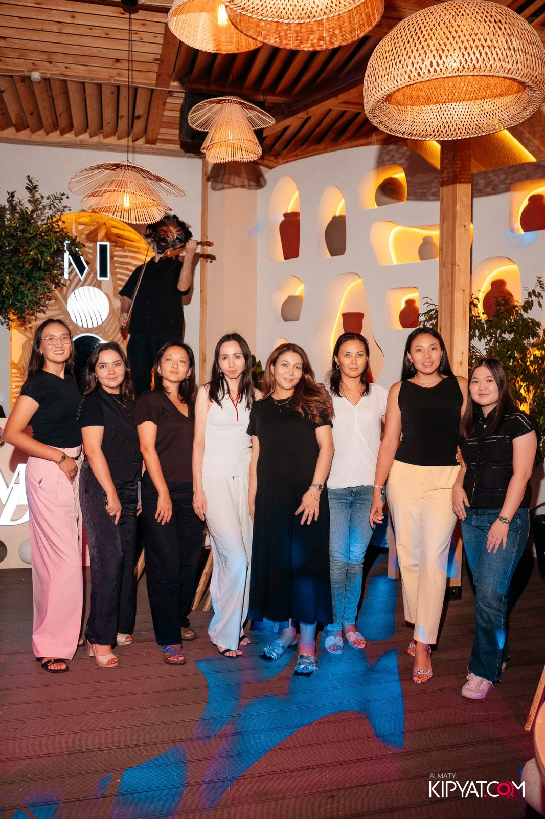 MOOD KARAOKE & TERRACE. КИПЯТКОМ АЛМАТЫ!