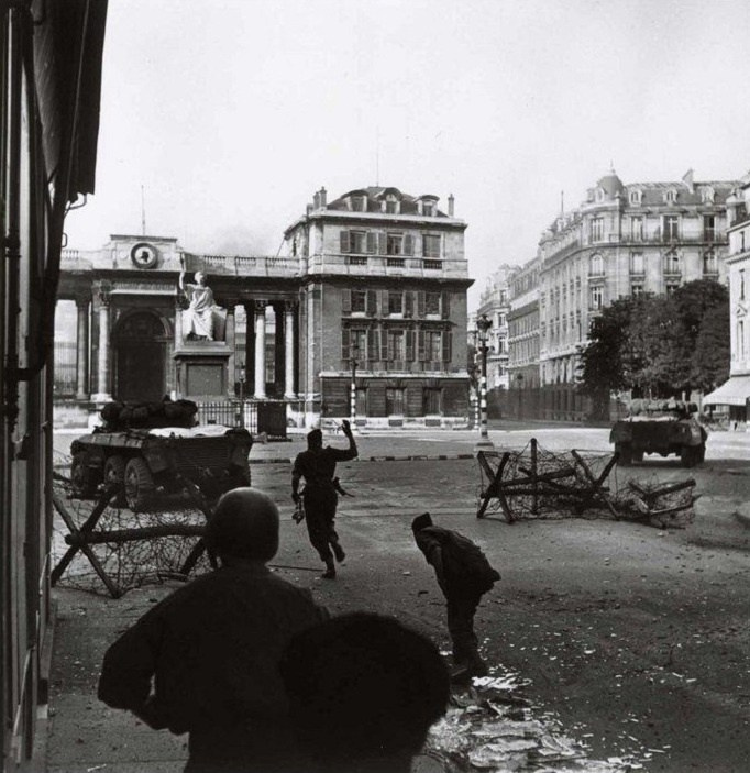 Фотографы, изменившие мир: Роберт Каппа. Фотограф Антон Швец — Монохромная реальность