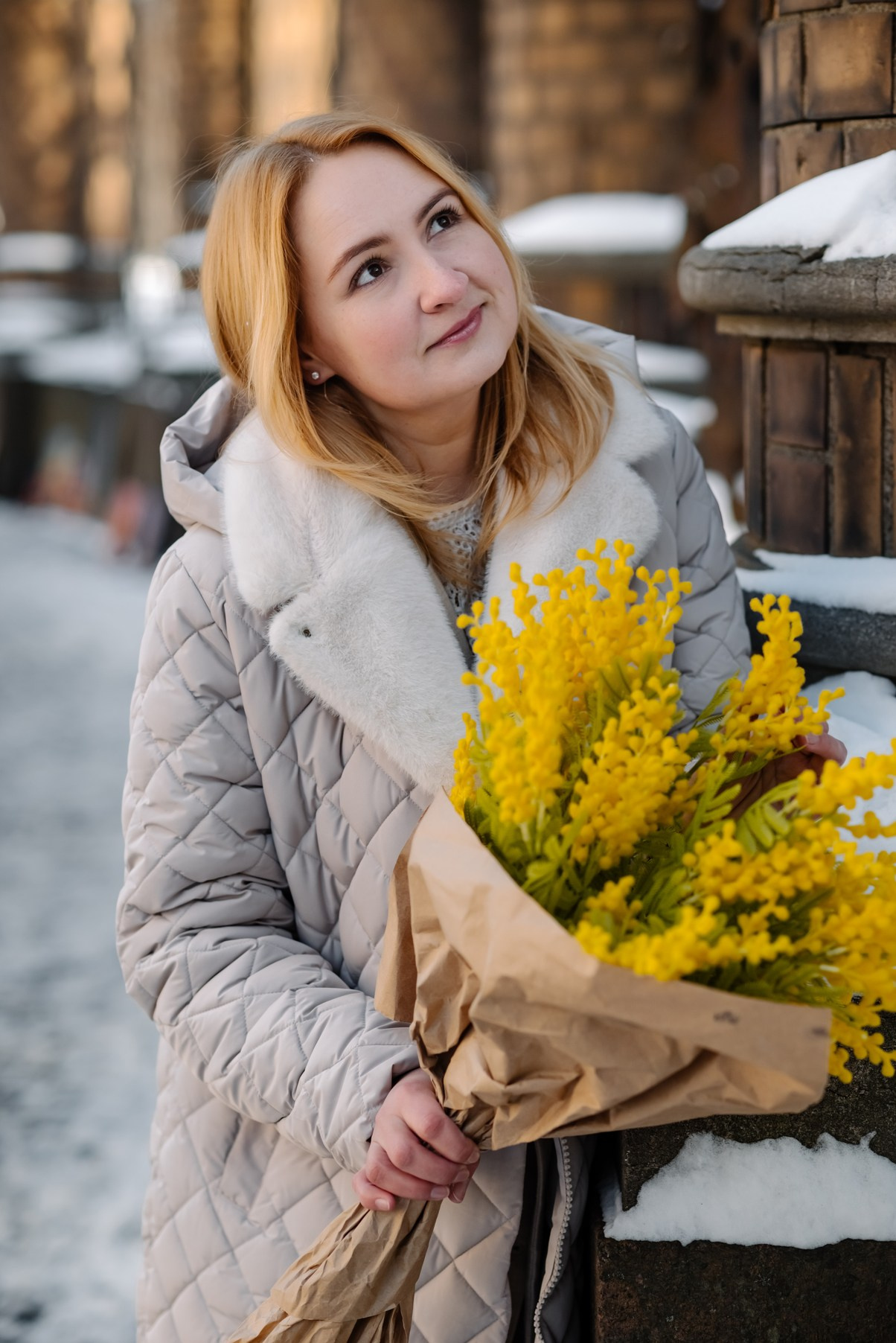 Прогулка с цветами по улицам и каналам. Свадебный и семейный фотограф в Санкт-Петербурге Елена Худякова
