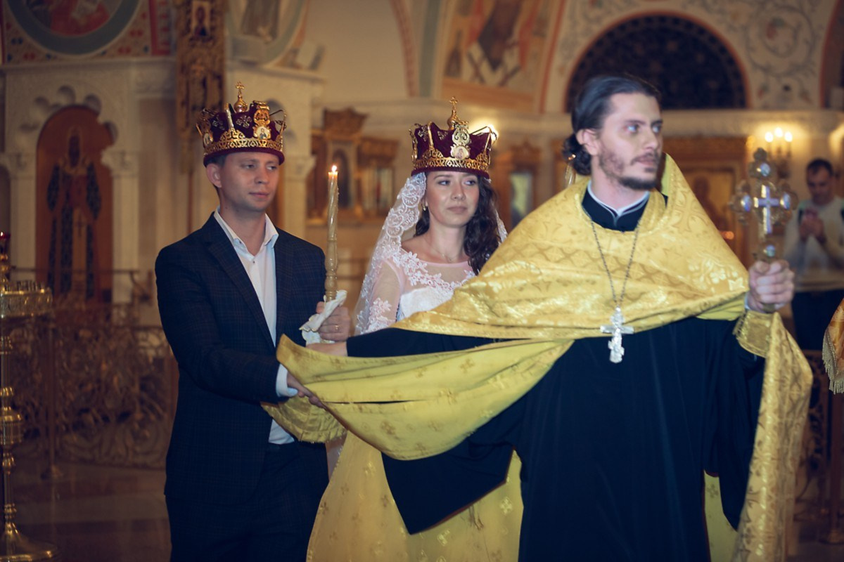 Венчание в главном Храме. Свадебный и репортажный фотограф в Москве и Московской области