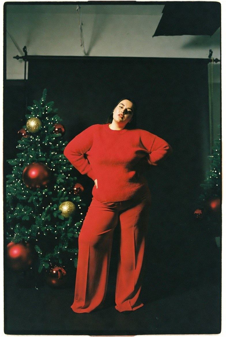 Плюс сайз в красном