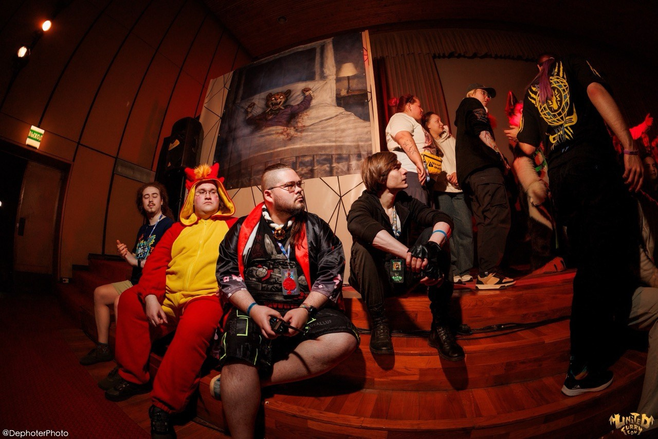 United Furry Convention 2026. Различные мероприятия и просто фотографии людей