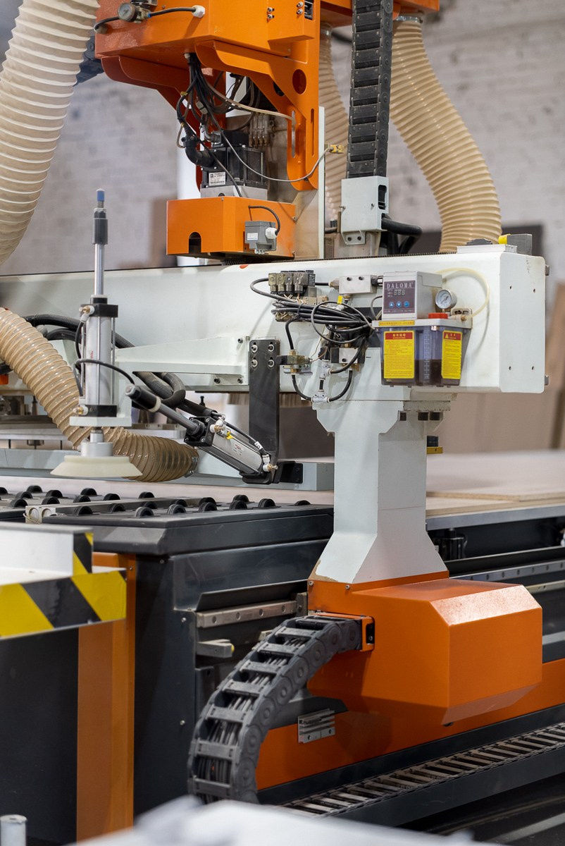 О Компании мебельная фабрика ВУД ТВОРЕЦ, студия мебели ТВОРЕЦ. ВУД ТВОРЕЦ мебельная фабрика|ТВОРЕЦ студия мебели