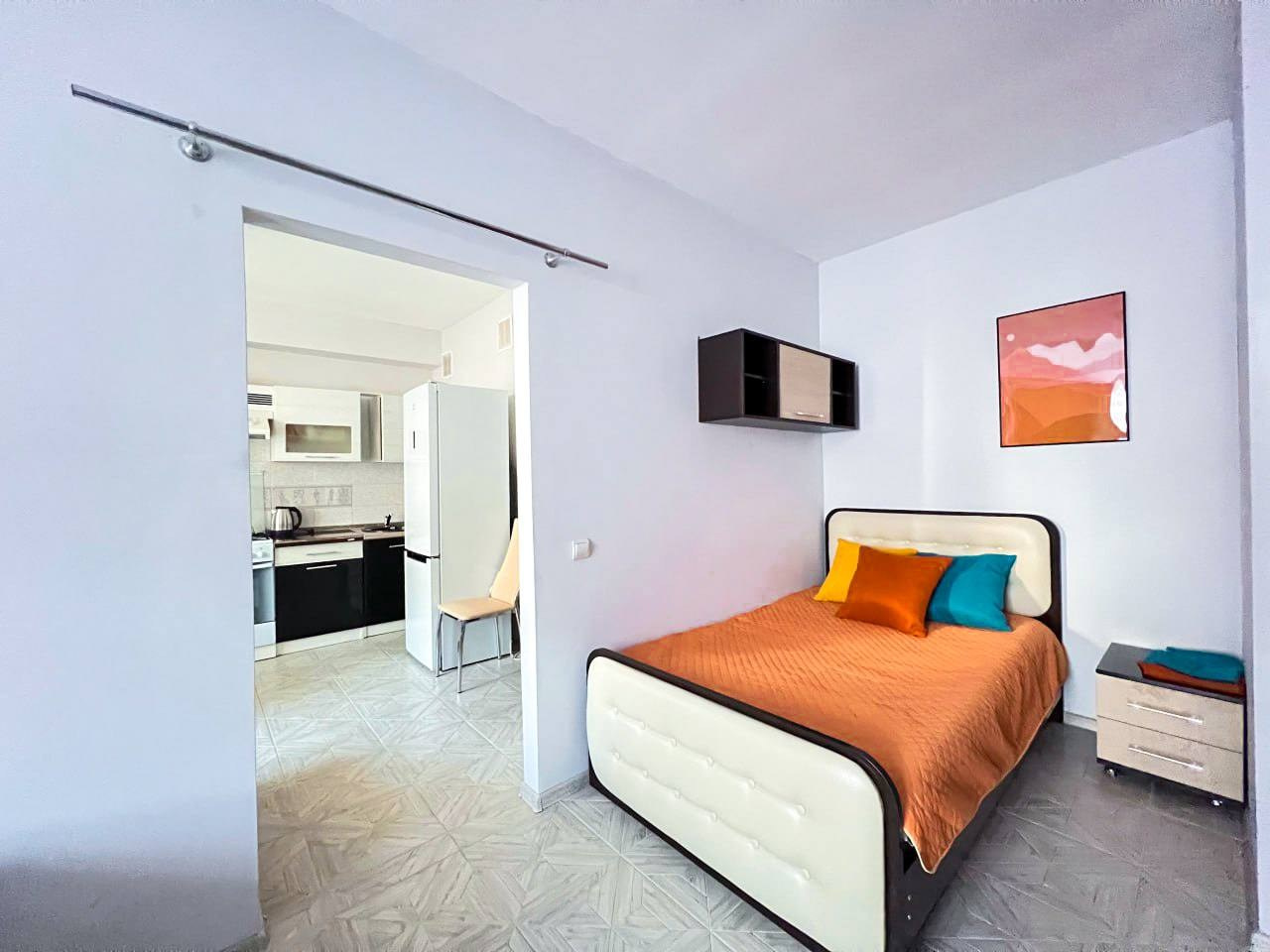 Квартира в самом центре Красной Поляны на большую компанию. Квартиры посуточно, длительно в Сочи, LARA APART GROUP