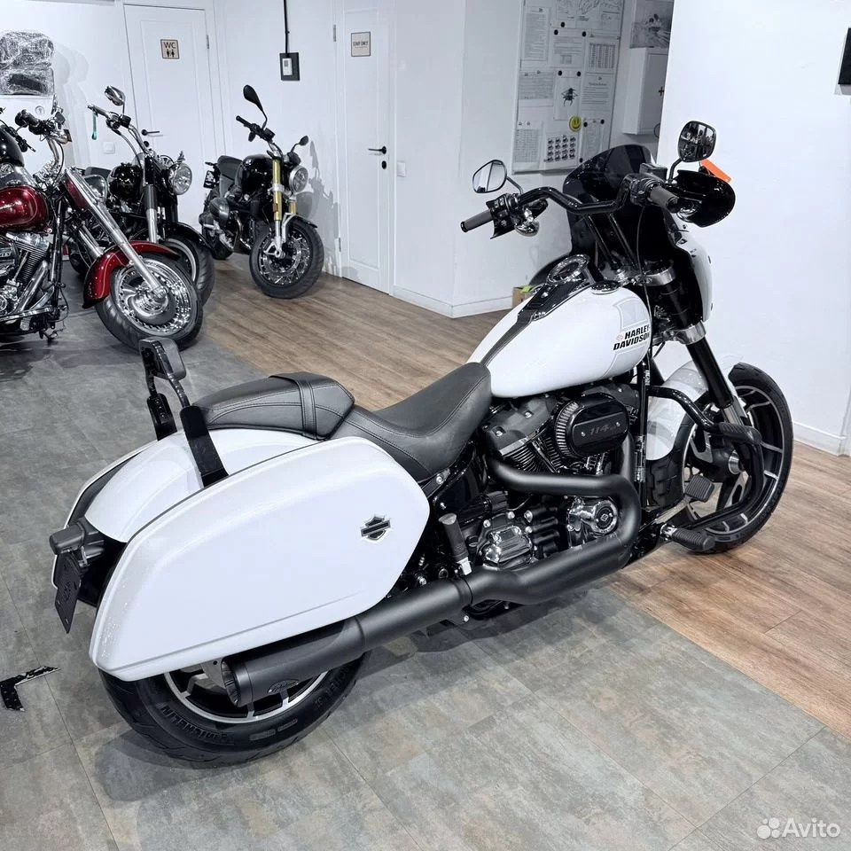 2021 Sport Glide АВS Сlub-Stylе Black&Whitе. Hello Davidson, Москва. Только хорошие мотоциклы…