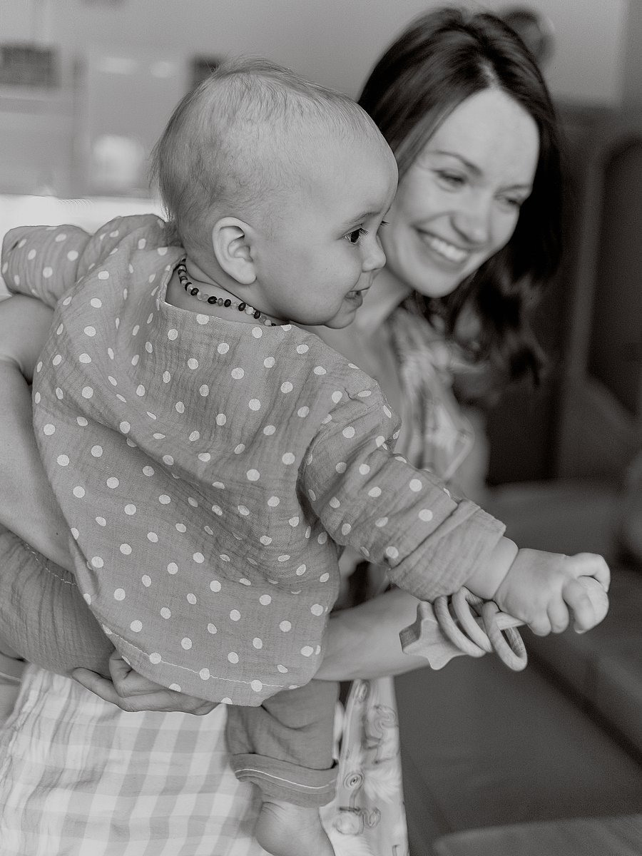 Пасмурный вечер с мамой. Фотограф для людей и брендов в Санкт-Петербурге