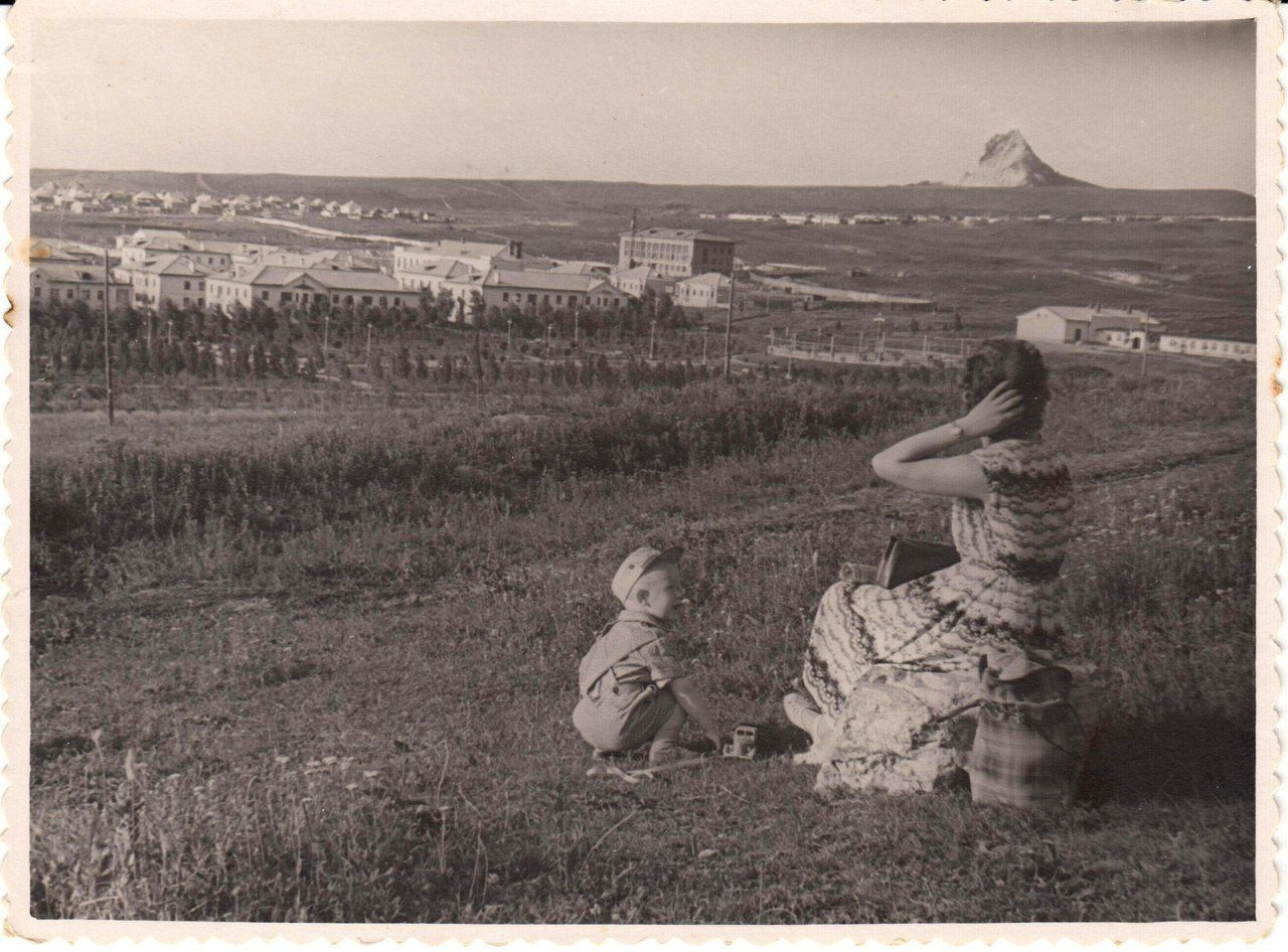 Общий обзор с горы и на гору. Фотоальбом истории города Лермонтов