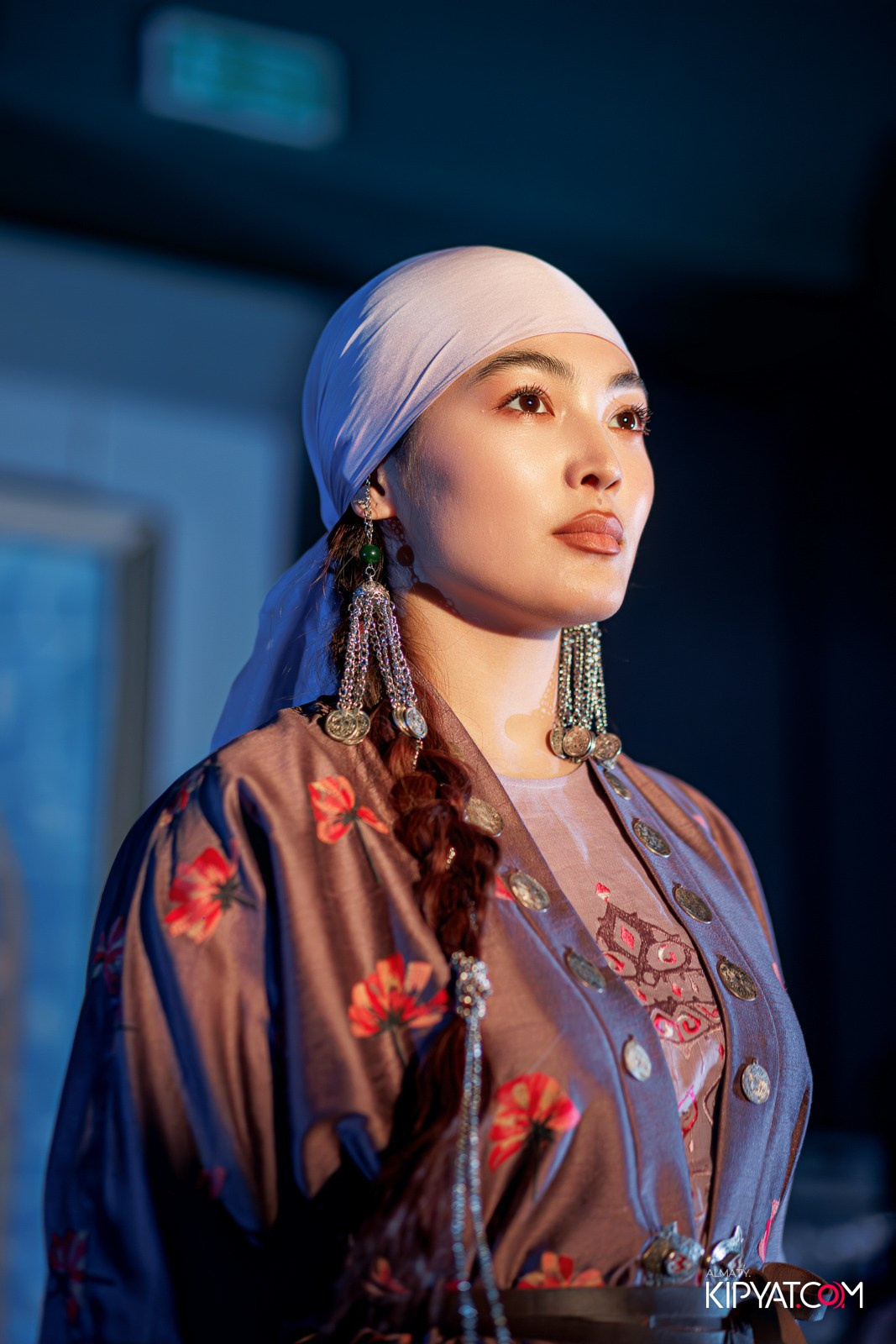 FASHION ПОКАЗ, КАЗАХСКОЙ НАЦИОНАЛЬНОЙ ОДЕЖДЫ. КИПЯТКОМ АЛМАТЫ!