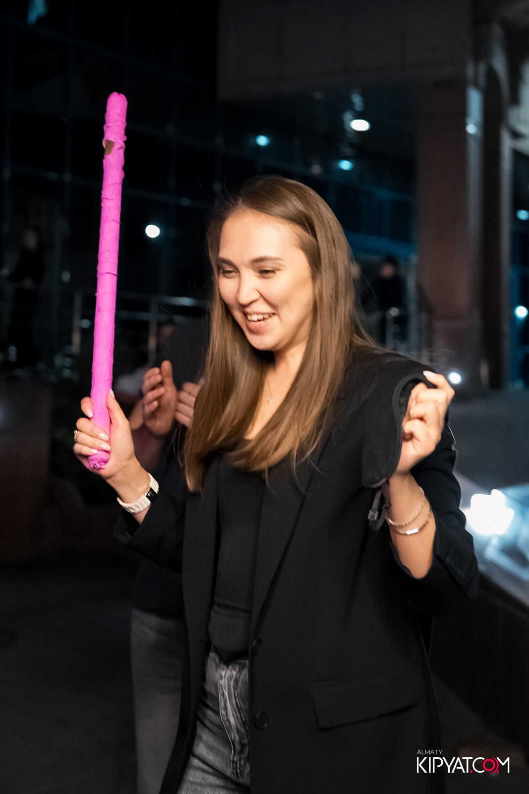 OLOVO BAR НА САТПАЕВА. КИПЯТКОМ АЛМАТЫ!