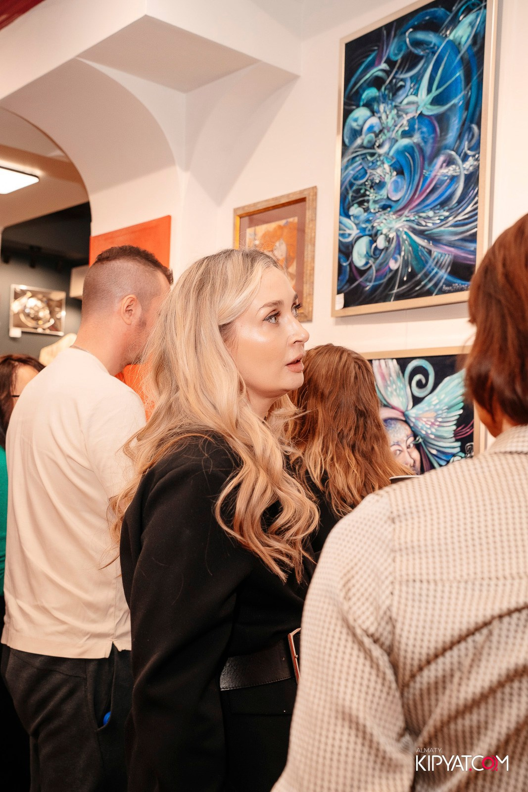 ОТКРЫТИЕ ХУДОЖЕСТВЕННОЙ ГАЛЕРЕИ ETNA ART LAB. КИПЯТКОМ АЛМАТЫ! Фотосъемка мероприятий в Алматы