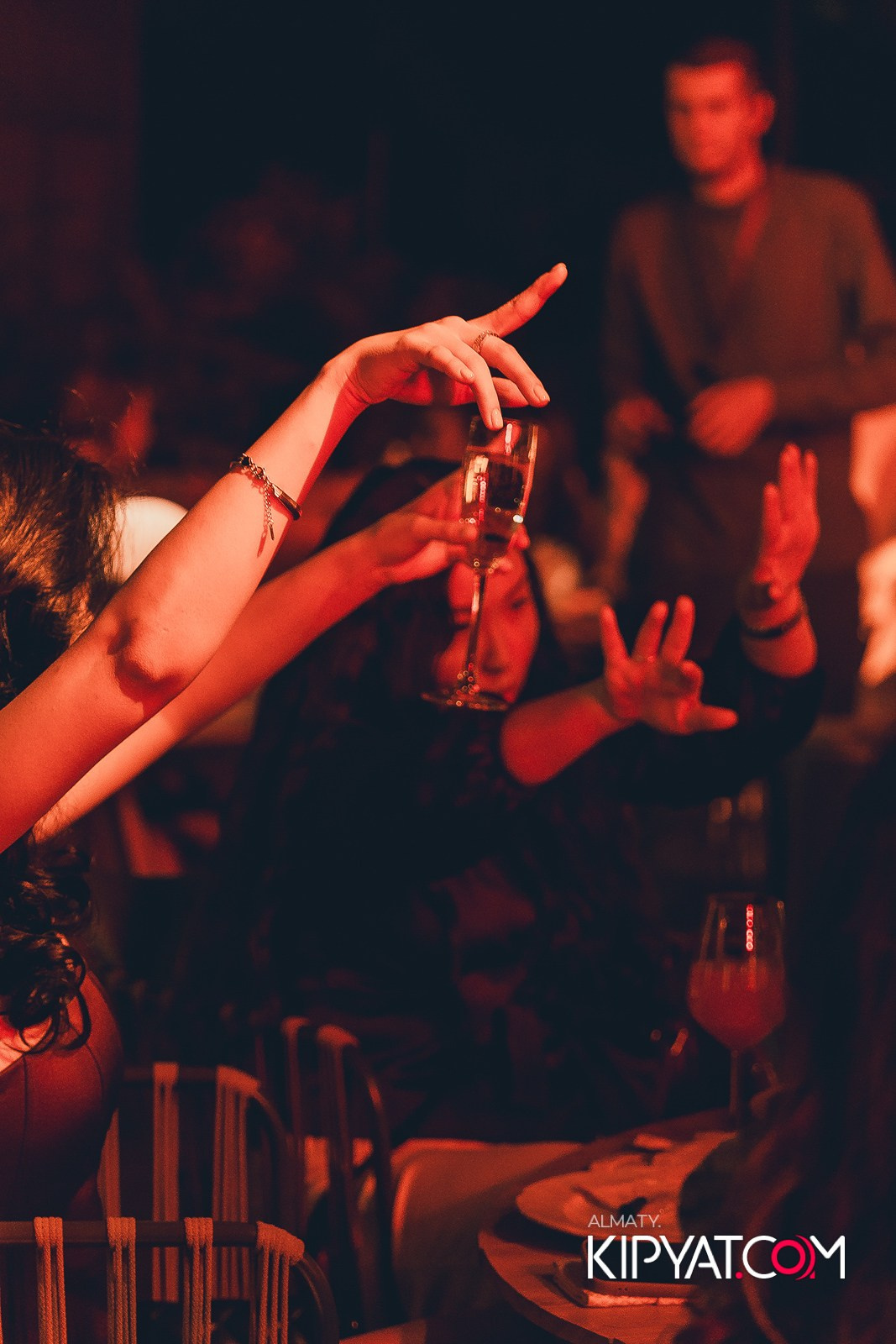 QUEEN. КИПЯТКОМ АЛМАТЫ!