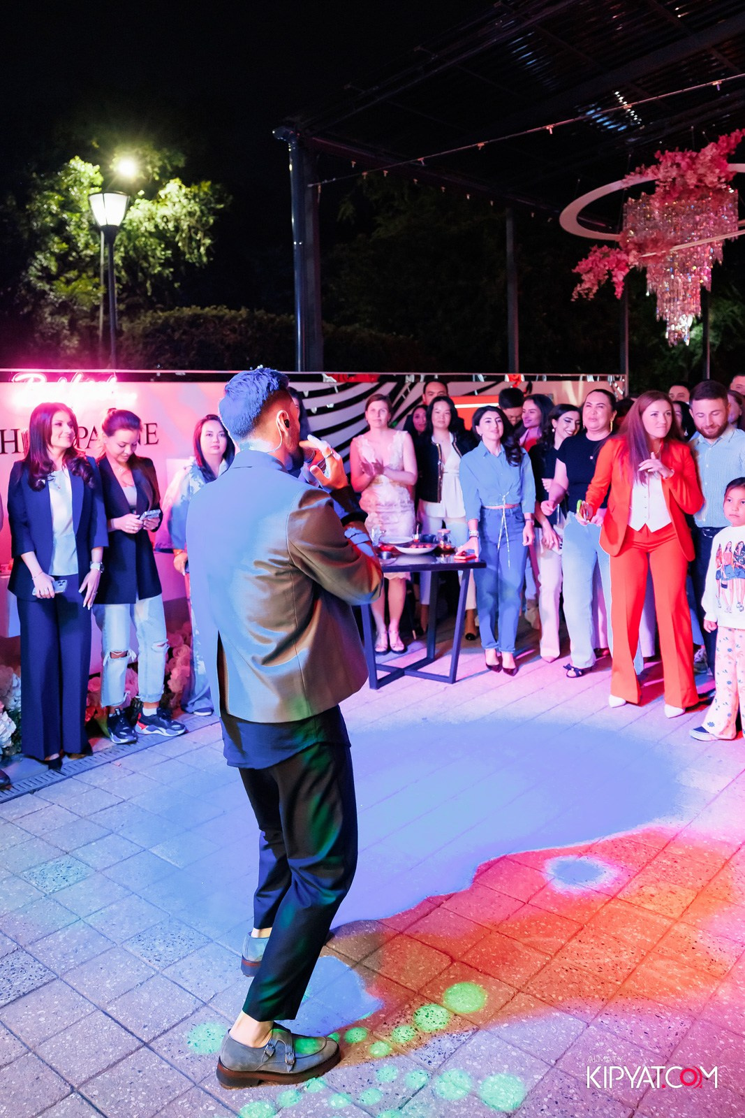 НОДАР РЕВИЯ В «ЗАЯ, НА БИС». КИПЯТКОМ АЛМАТЫ!