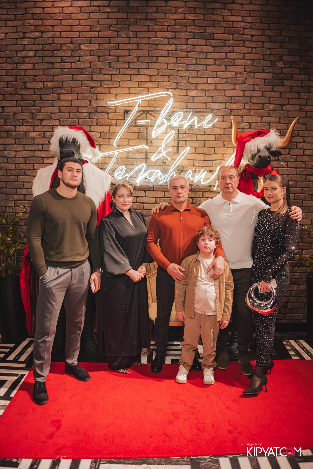 ZIYAFET MEAT HOUSЕ. КИПЯТКОМ АЛМАТЫ!