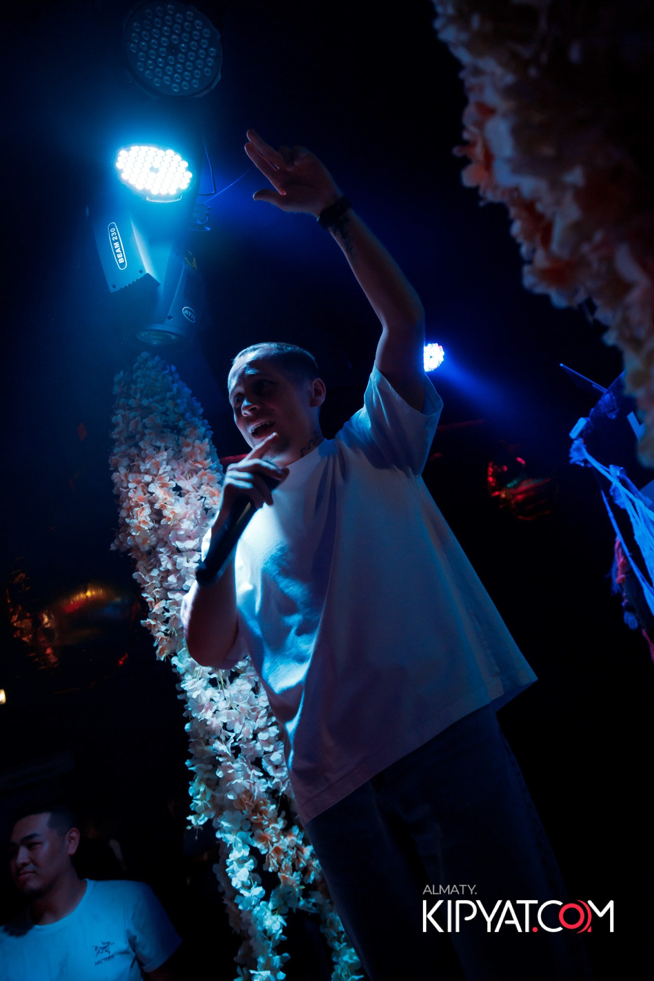 UYAT EMES BAR. КИПЯТКОМ АЛМАТЫ!