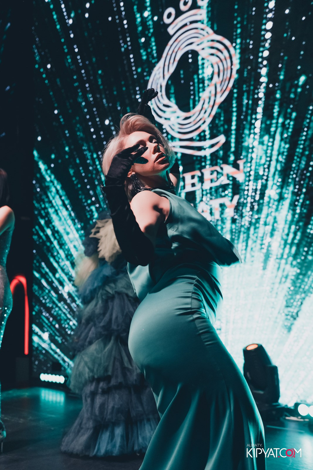 QUEEN. КИПЯТКОМ АЛМАТЫ!