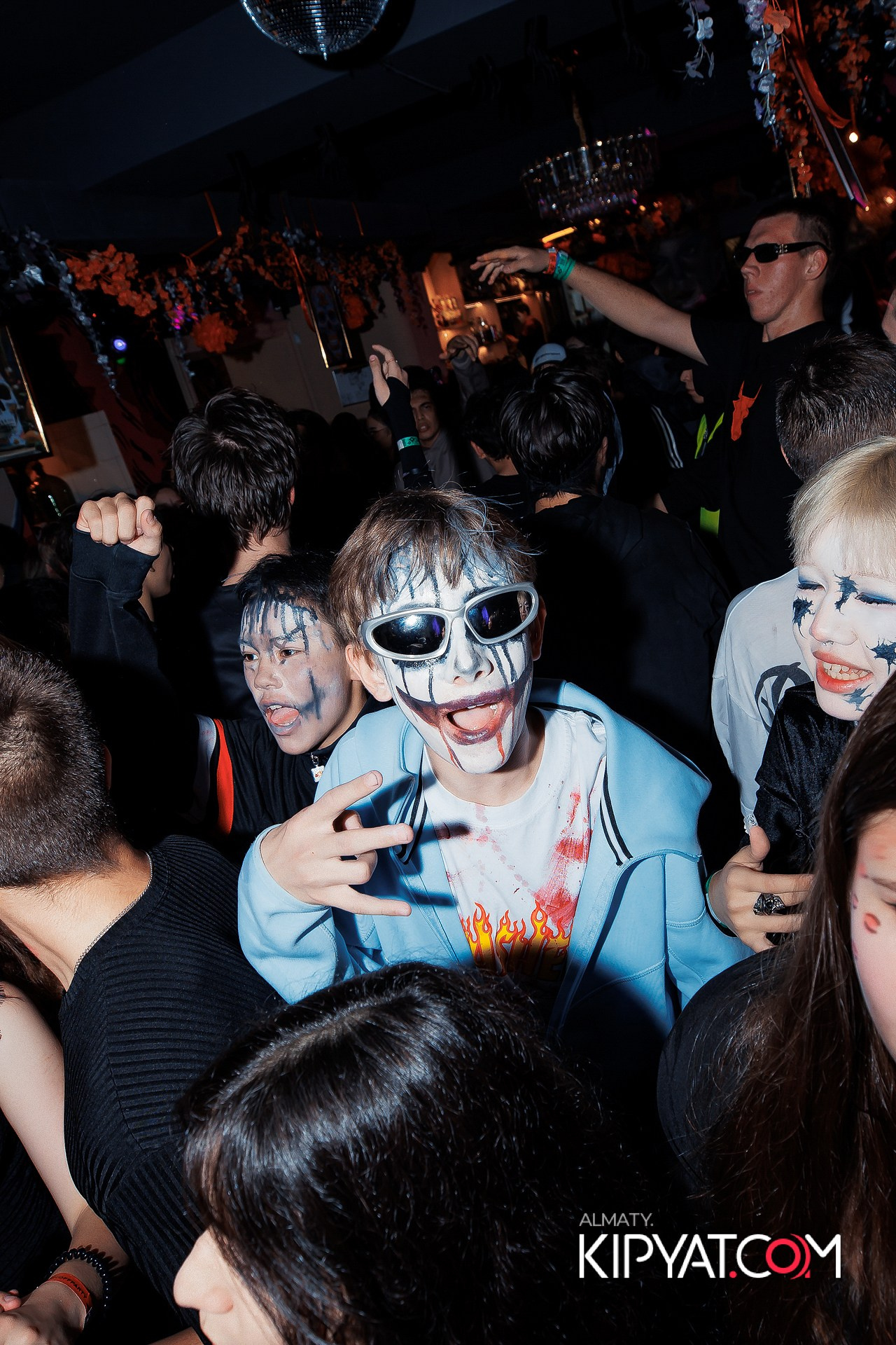 KRASNOFF PARTY ROCKY HORROR BAR. КИПЯТКОМ АЛМАТЫ!