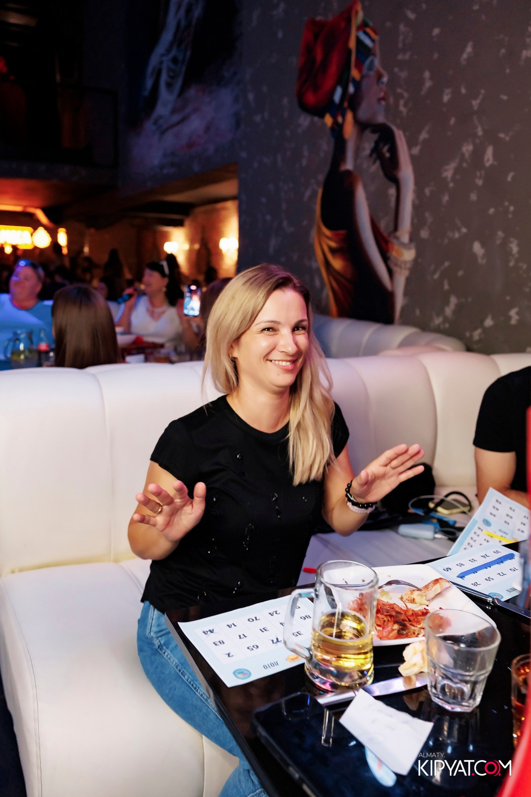 МУЗЫКАЛЬНОЕ ЛОТО В HIT RETRO. КИПЯТКОМ АЛМАТЫ!