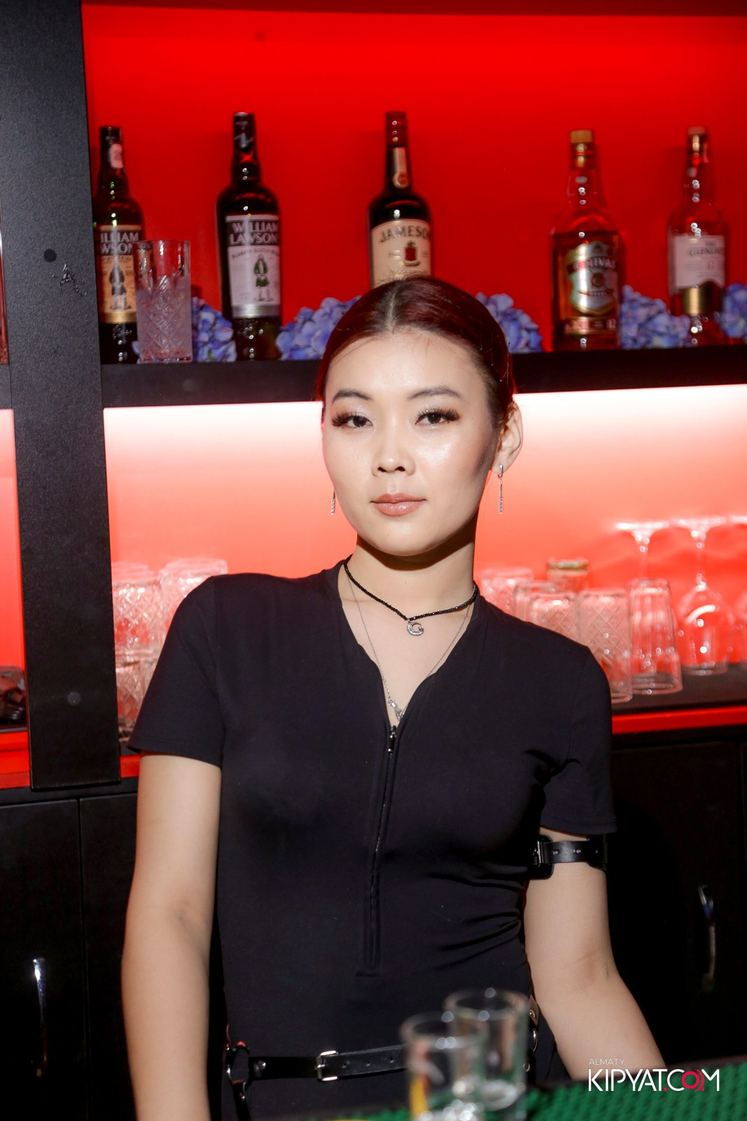 UYAT EMES BAR. КИПЯТКОМ АЛМАТЫ!