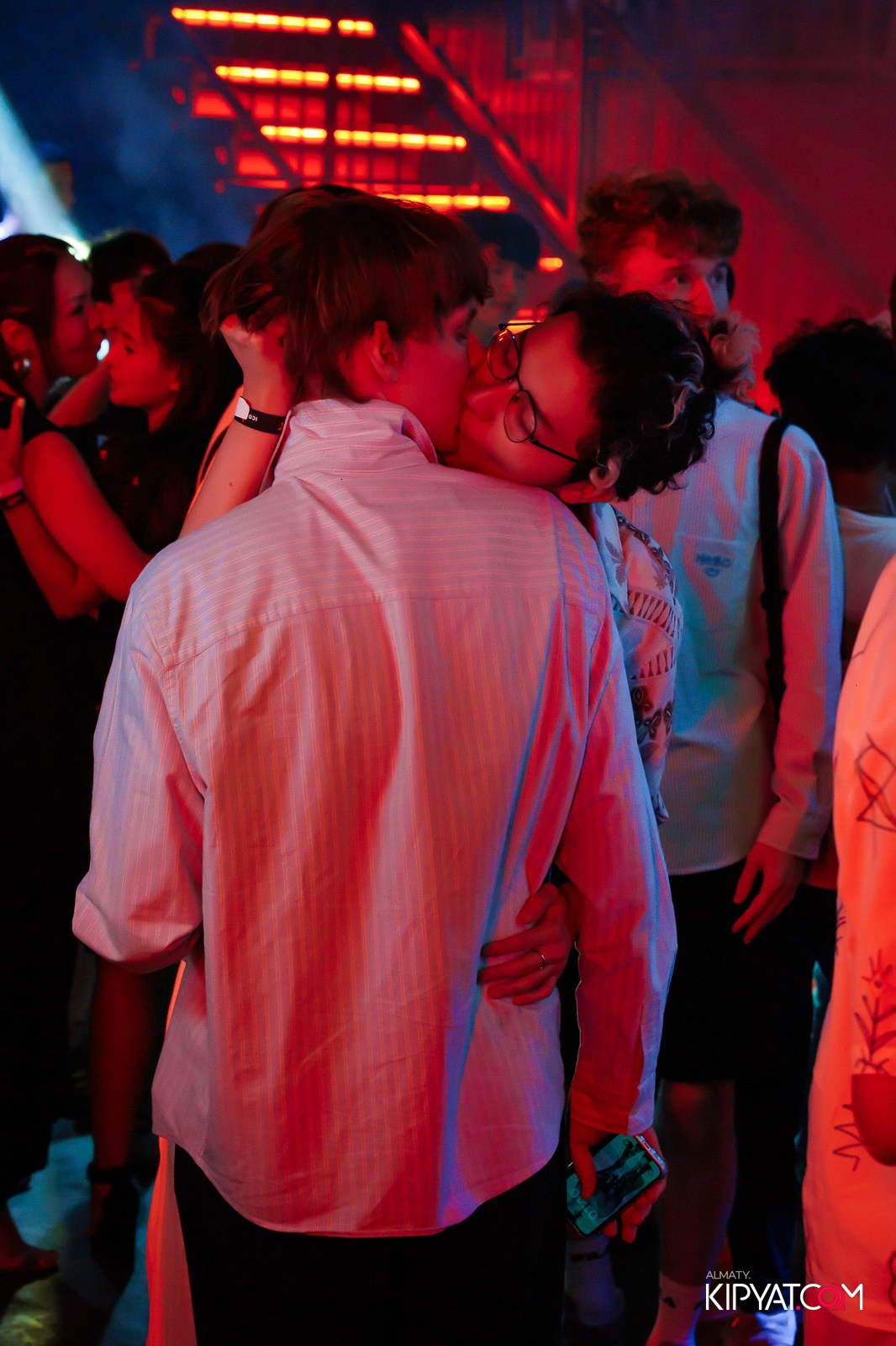 НОЧНОЙ КЛУБ ICON. КИПЯТКОМ АЛМАТЫ!
