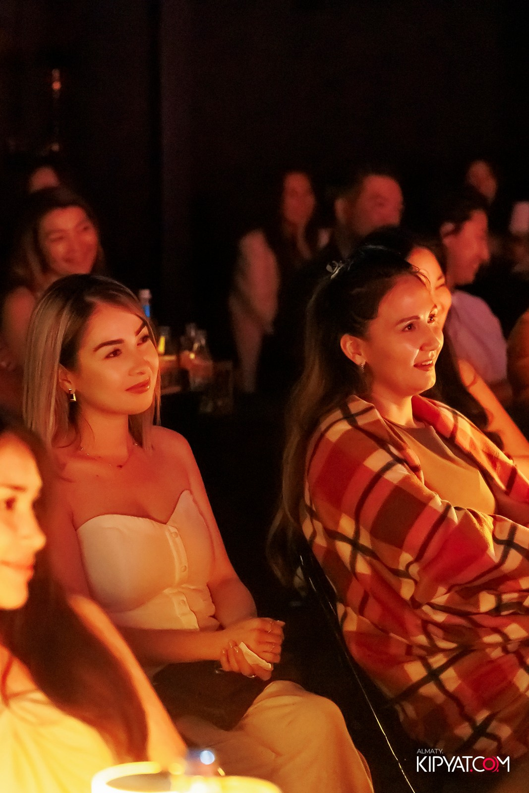 STAND UP КОНЦЕРТ АЛЕКСАНДРА МЕРКУЛЬ. КИПЯТКОМ АЛМАТЫ! Фотосъемка мероприятий в Алматы