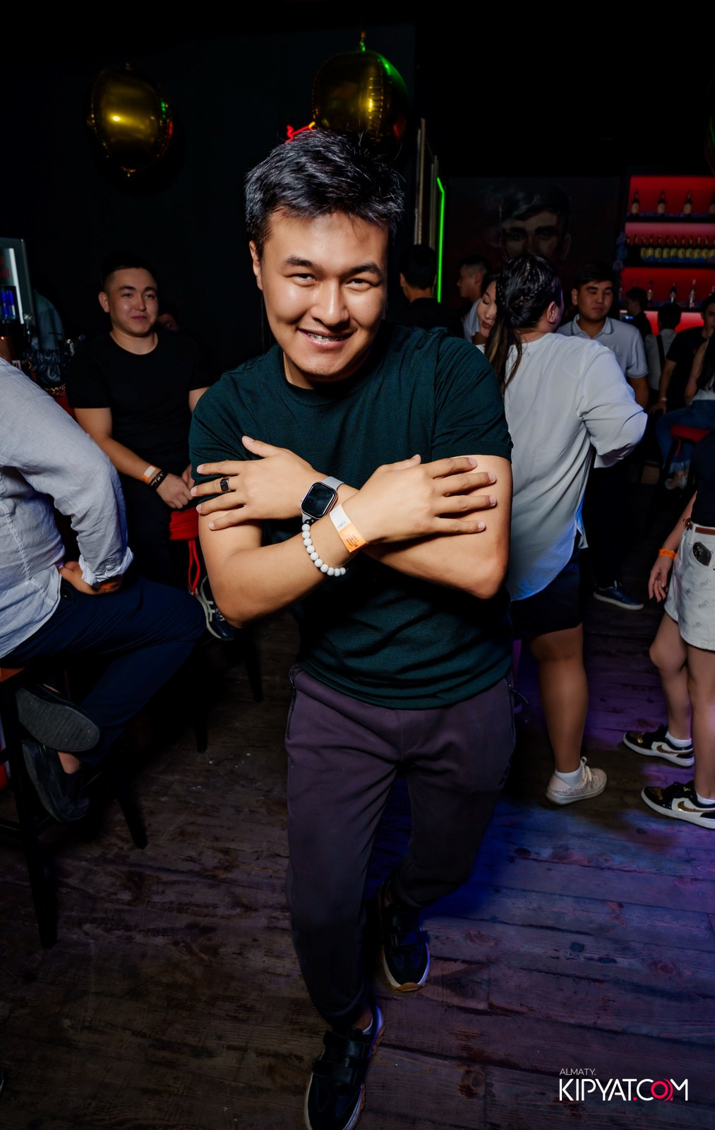 UYAT EMES BAR. КИПЯТКОМ АЛМАТЫ!