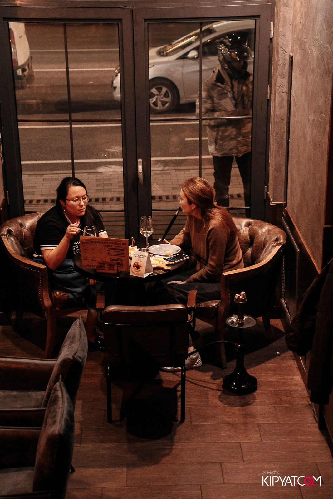 РЕСТО-БАР СКАНДАЛИСТЪ. КИПЯТКОМ АЛМАТЫ! Фотосъемка мероприятий в Алматы