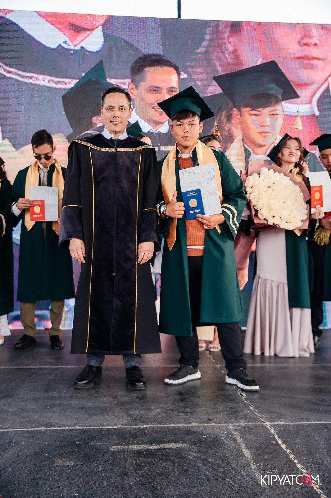 ВРУЧЕНИЕ ДИПЛОМОВ — НАРХОЗ КОЛЛЕДЖ. Part 3. КИПЯТКОМ АЛМАТЫ!