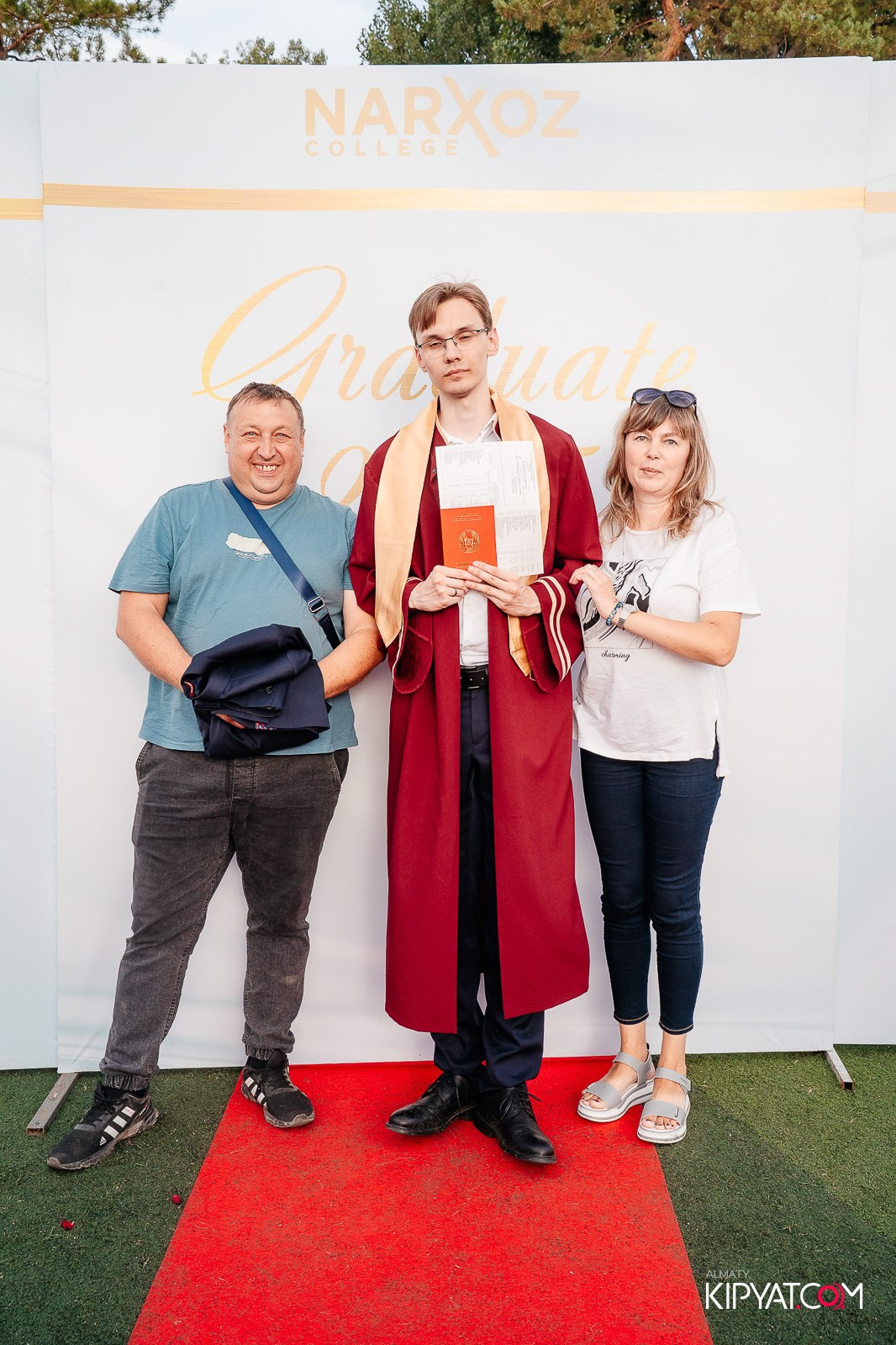 ВРУЧЕНИЕ ДИПЛОМОВ — НАРХОЗ КОЛЛЕДЖ. Part 1. КИПЯТКОМ АЛМАТЫ!