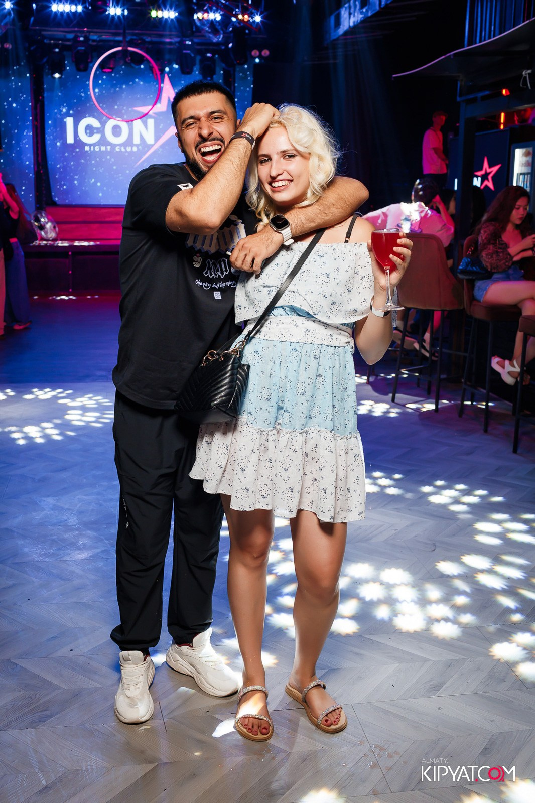 НОЧНОЙ КЛУБ ICON. КИПЯТКОМ АЛМАТЫ!