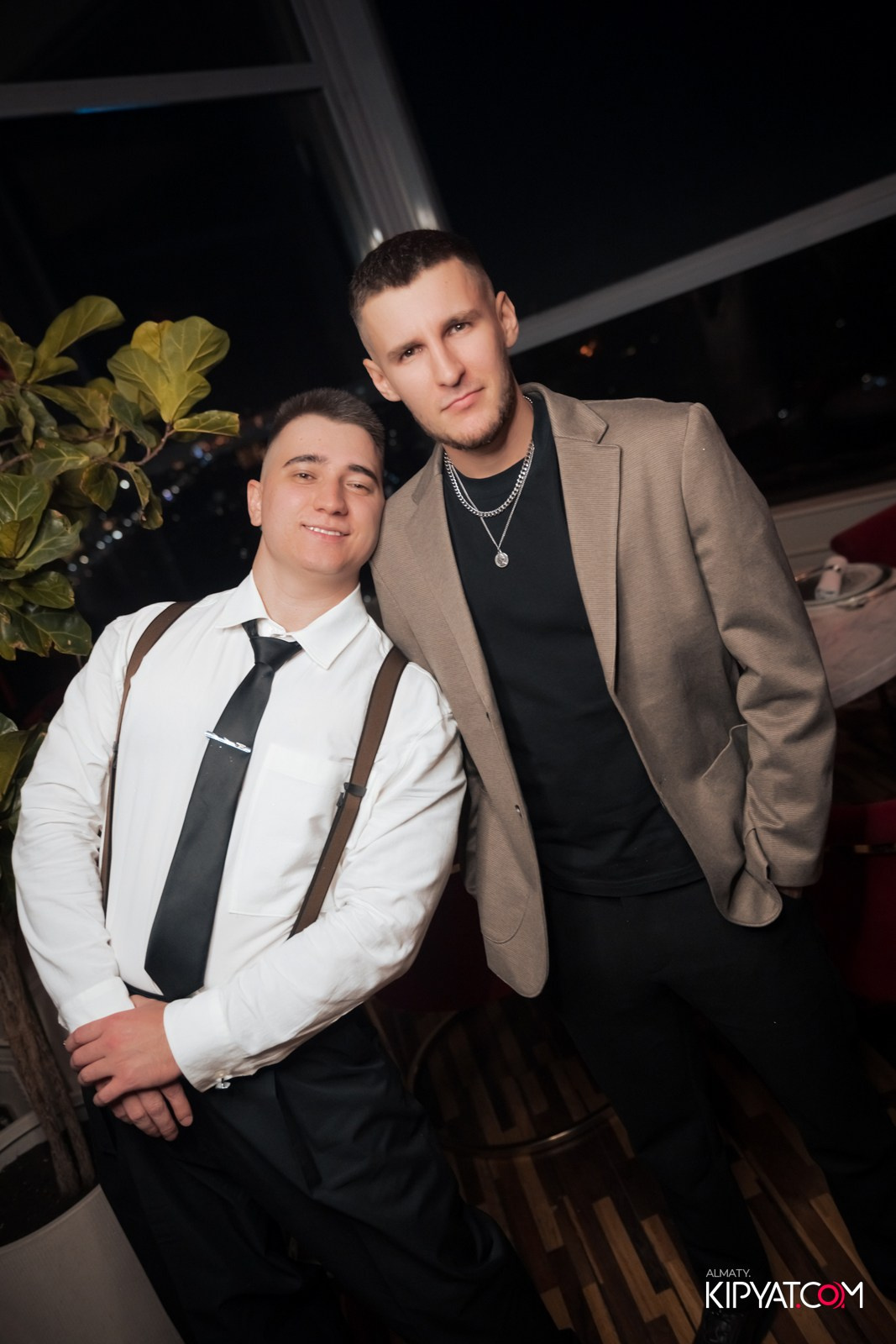 РЕСТОРАН BARFLY. КИПЯТКОМ АЛМАТЫ!