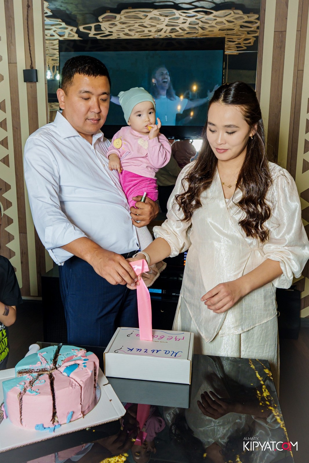 УХО И МЕДВЕДЬ НА САИНА. КИПЯТКОМ АЛМАТЫ!