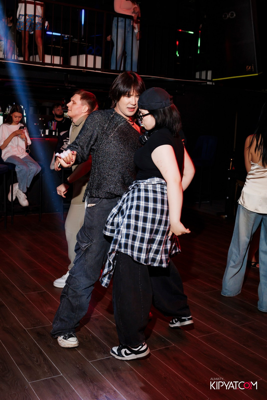 НОЧНОЙ КЛУБ ICON. КИПЯТКОМ АЛМАТЫ!
