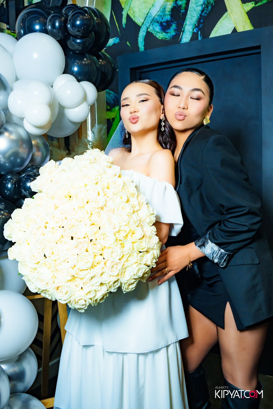 MOOD KARAOKE & TERRACE. КИПЯТКОМ АЛМАТЫ!