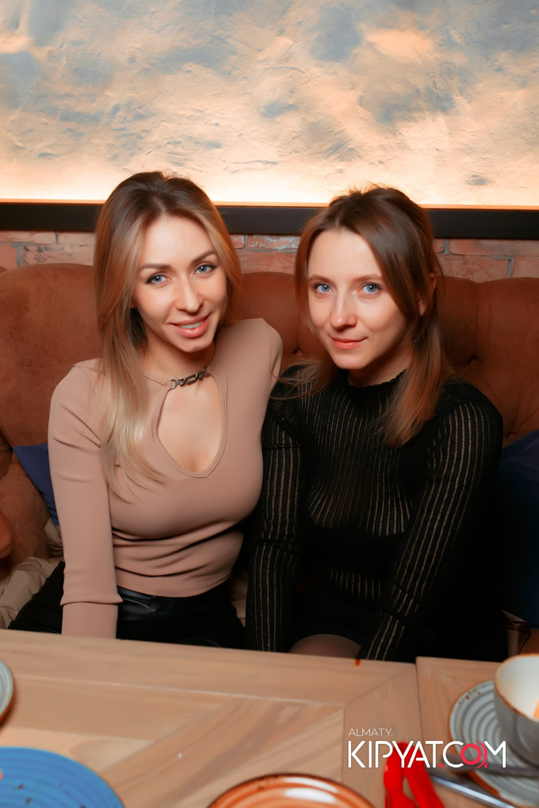 SPACE LOUNGE BAR. КИПЯТКОМ АЛМАТЫ!