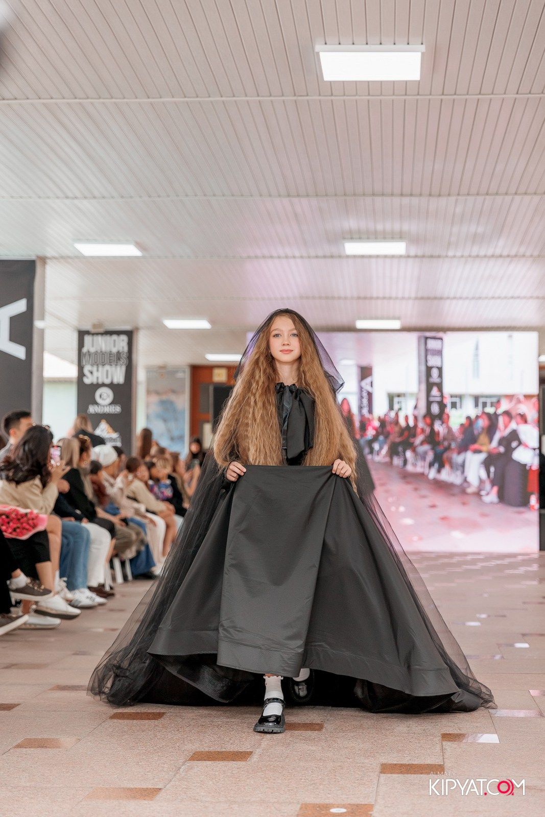 JUNIOR FASHION SHOW. КИПЯТКОМ АЛМАТЫ!