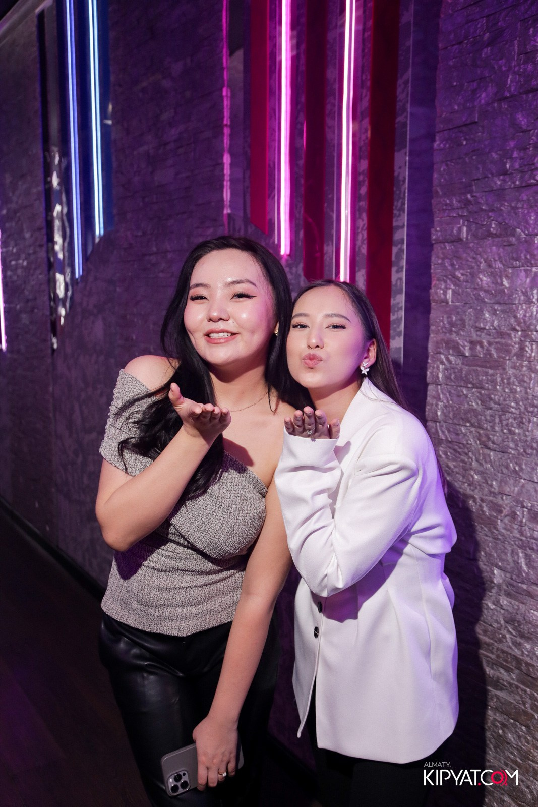 УХО И МЕДВЕДЬ НА ГАГАРИНА. КИПЯТКОМ АЛМАТЫ!