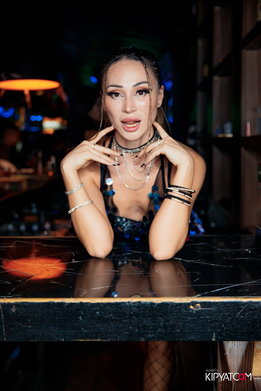 UYAT EMES BAR. КИПЯТКОМ АЛМАТЫ!