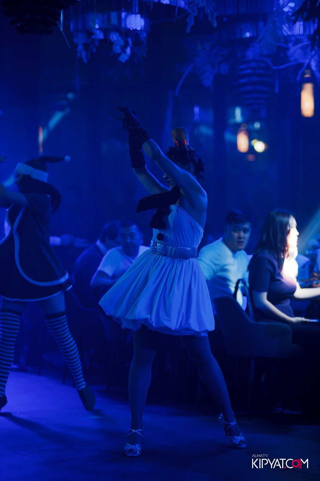 FRIENDS BAR & TERRACE. КИПЯТКОМ АЛМАТЫ! Фотосъемка мероприятий в Алматы