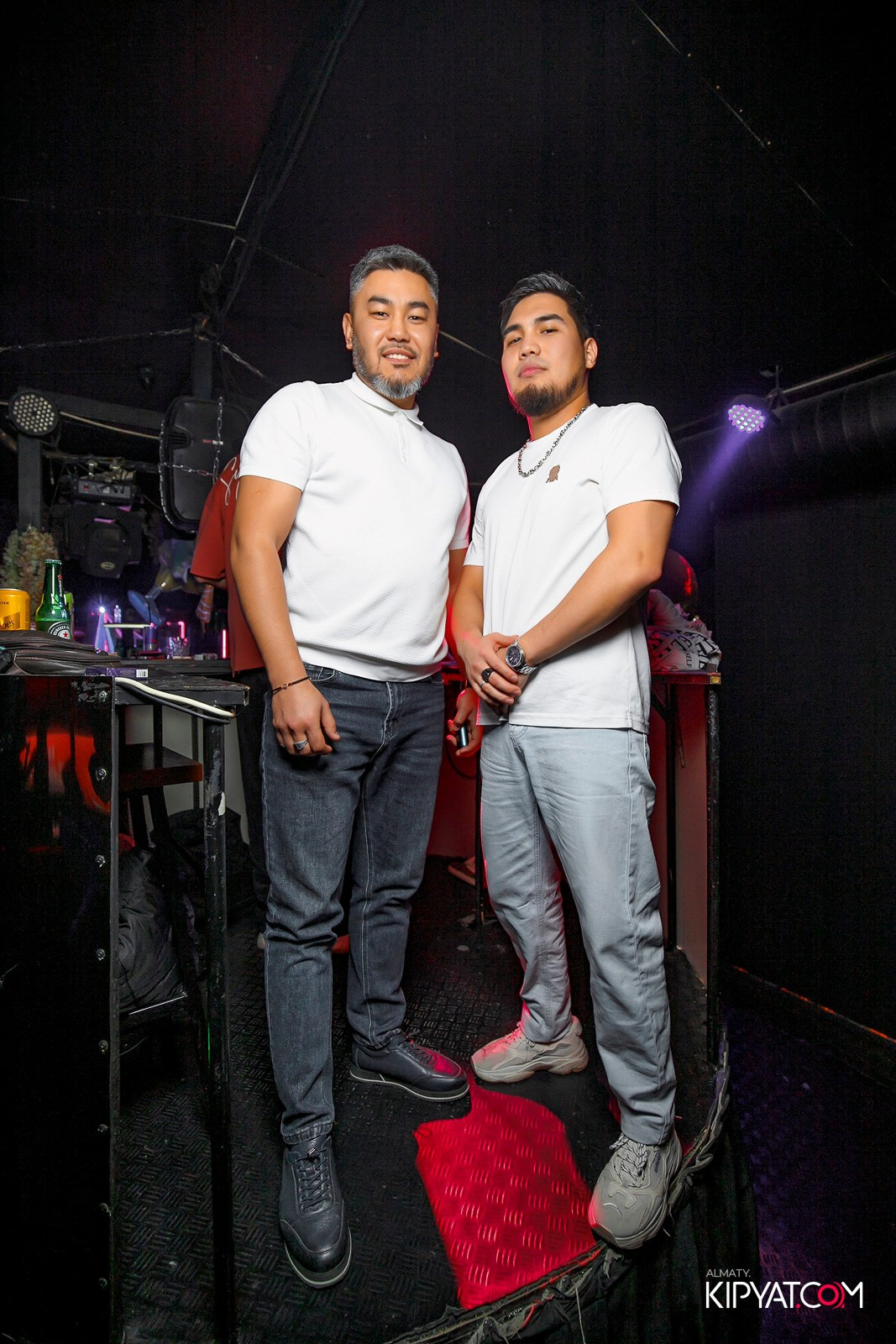 UYAT EMES BAR. КИПЯТКОМ АЛМАТЫ! Фотосъемка мероприятий в Алматы
