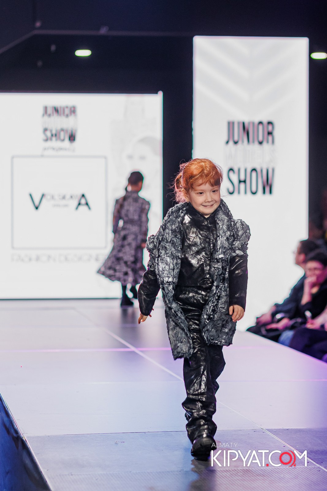 JUNIOR MODELS SHOW В РАМКАХ БЛАГОТВОРИТЕЛЬНОГО ПРОЕКТА МОДА ЗА СЧАСТЬЕ ДЕТЕЙ. КИПЯТКОМ АЛМАТЫ!