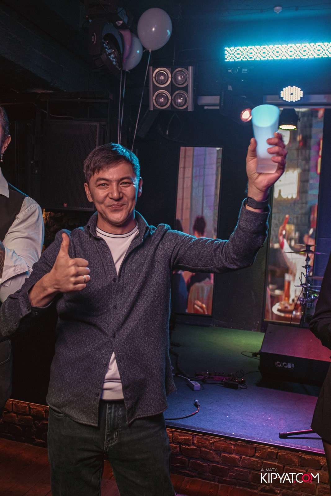 MUNCHEN PUB NA PANFILOVA. КИПЯТКОМ АЛМАТЫ!