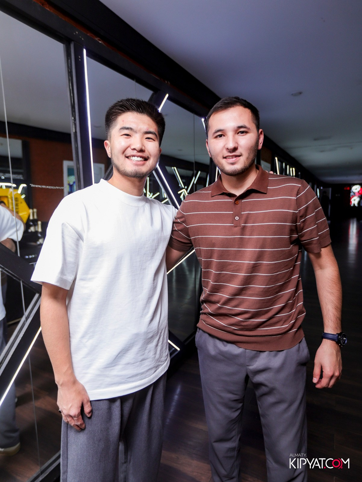 УХО И МЕДВЕДЬ НА САИНА. КИПЯТКОМ АЛМАТЫ! Фотосъемка мероприятий в Алматы