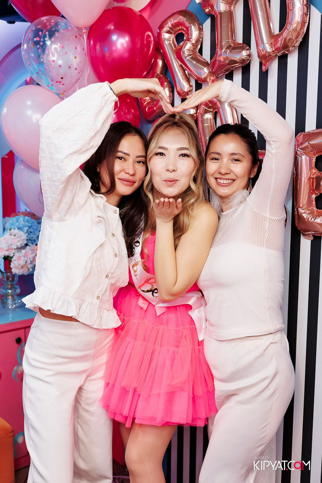 ЗАЯ, НА БИС. КИПЯТКОМ АЛМАТЫ!